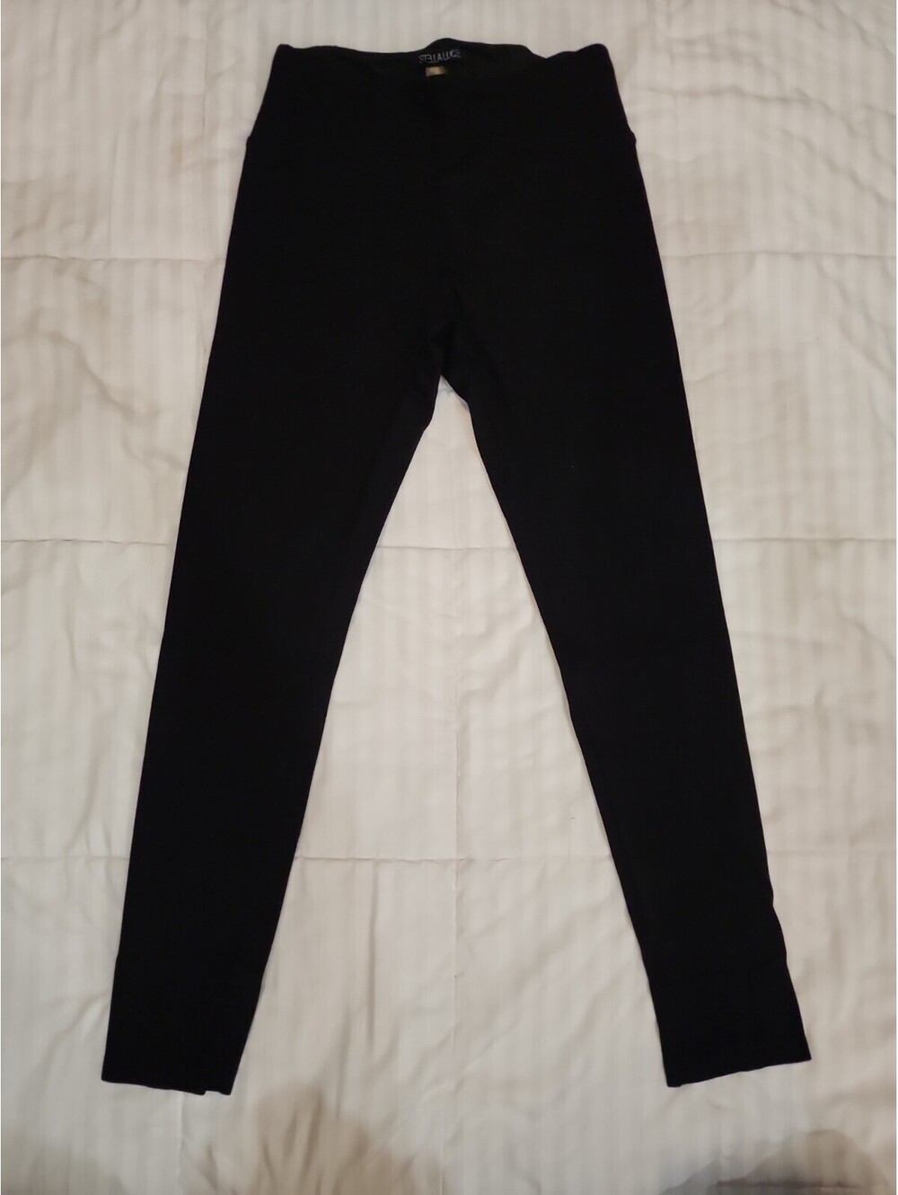 StellaLuce Women’s Xs Black Capri Leggings – Crossover Waist